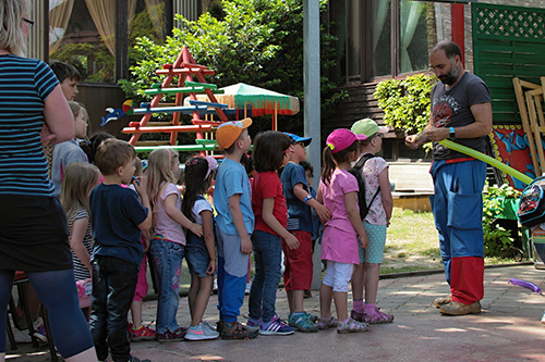 Učíme se svět spolu – prorodinné aktivity pro děti a pečující v náhradních rodinách.